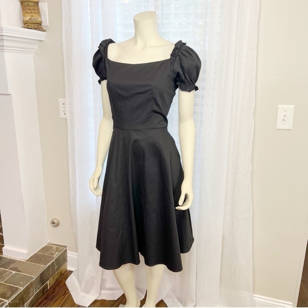 Women's Black Puff Short Sleeve Cocktail Dress. Size: L - Picture 9 of 11